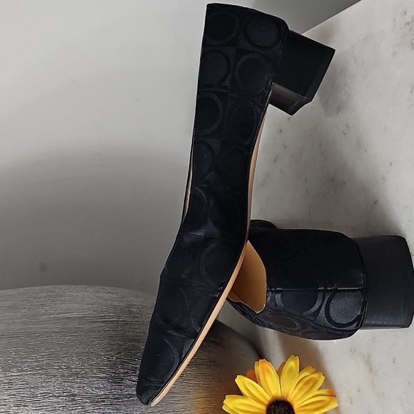 Salvatore Ferragamo Monogram Heels - Picture 4 of 7